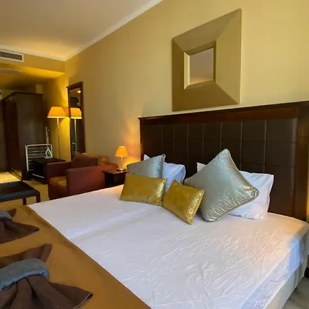 Bratanov Top Apartamento *